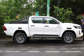 Toyota Hilux - Blitz Roll Bar