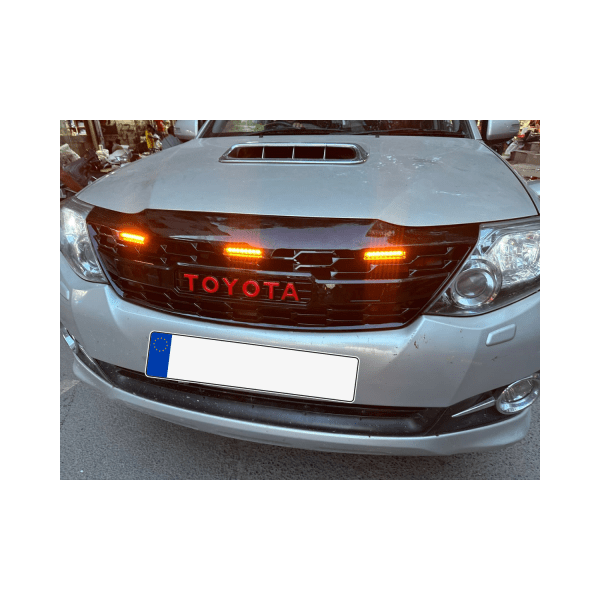 Toyota Fortuner Type2 GR grill front view"