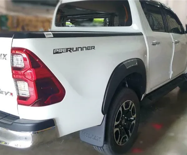 OE-Over-Fender-Flares-for-Hilux-Revo-2021-Wheel-Arches (2)