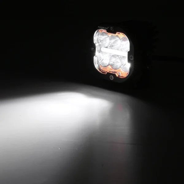 auilary exterior light