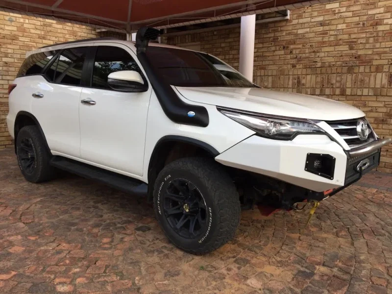 Fortuner Functional Snorkel - Image 2