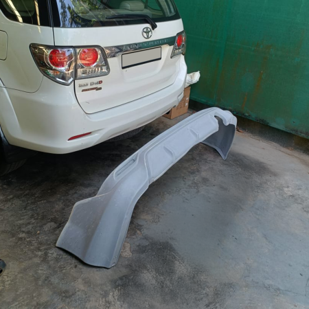 Toyota Fortuner Type 2 TRD skirting kit V1